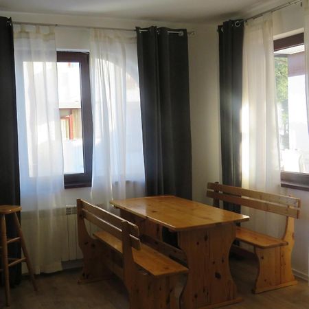 בורובץ Flora Clover One Bedroom Apartment Nr. 18 מראה חיצוני תמונה