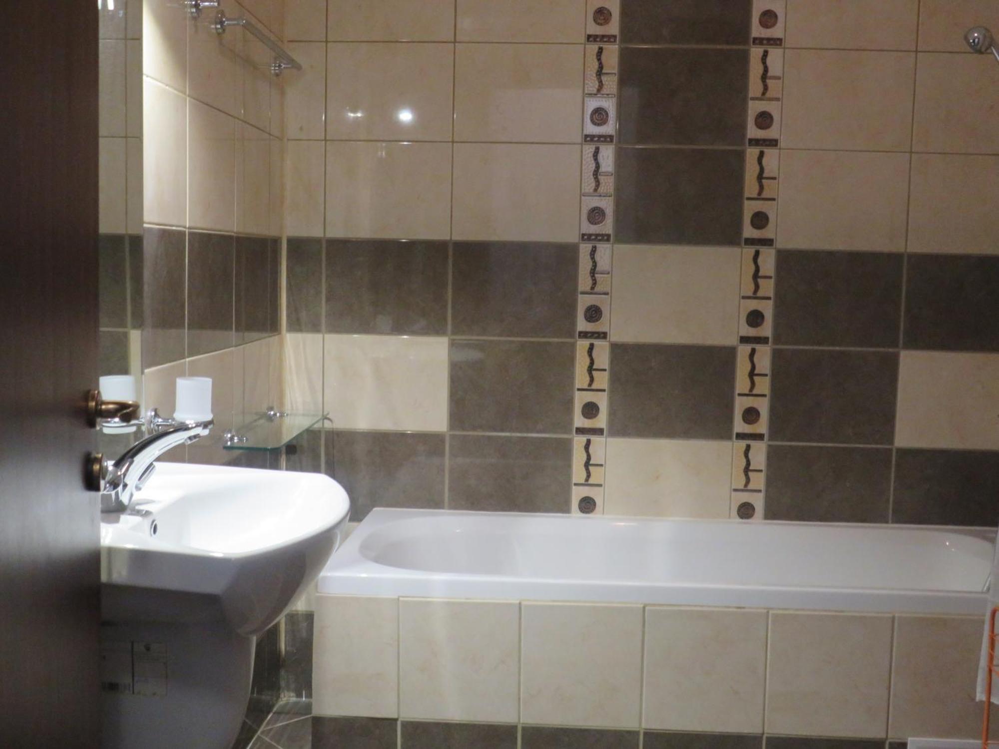 בורובץ Flora Clover One Bedroom Apartment Nr. 18 מראה חיצוני תמונה