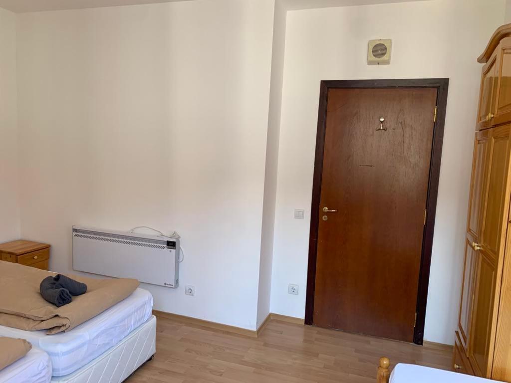 בורובץ Flora Clover One Bedroom Apartment Nr. 18 מראה חיצוני תמונה